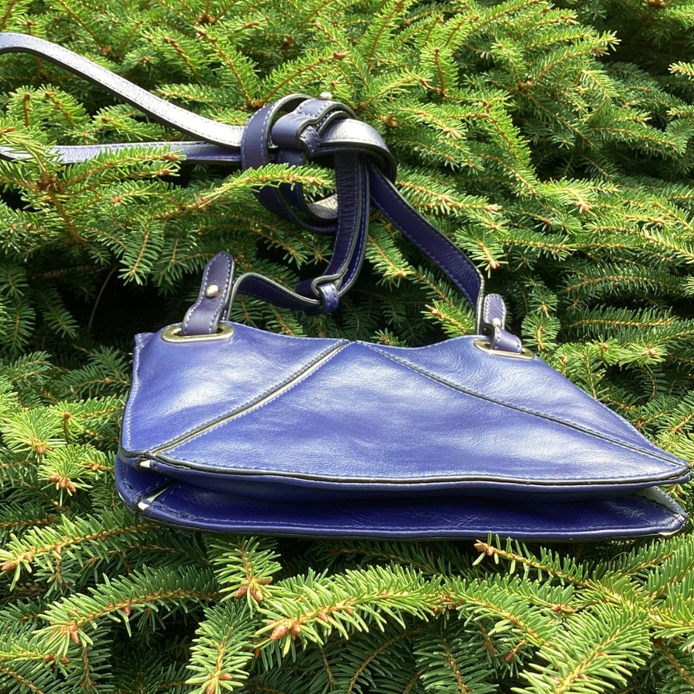 Pour La Victoire Blue/Purple Leather Flap Top Crossbody Handbag - Picture 3 of 6